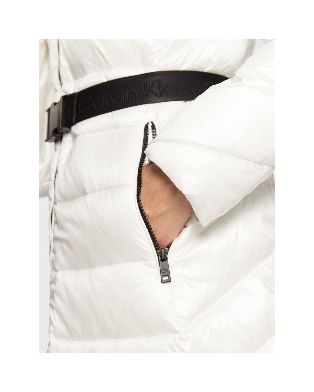Calvin Klein White Daunenjacke Essential K20K204699 Écru Regular Fit