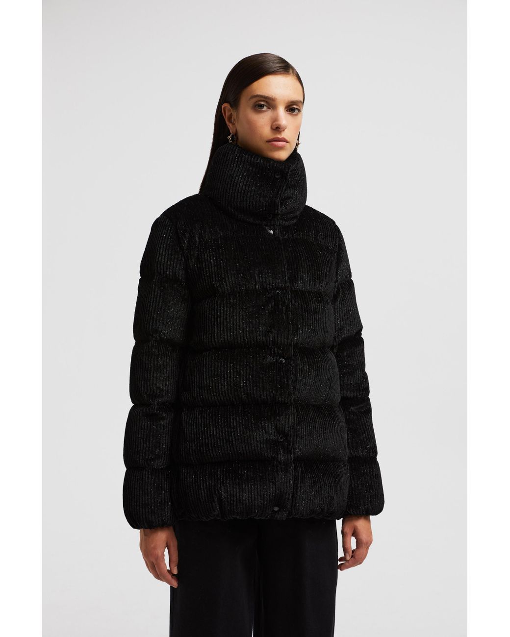 【MONCLER】Cochevisseショートダウンジャケット Moncler Cochevisseショートダウンジャケット ブラック | Lyst