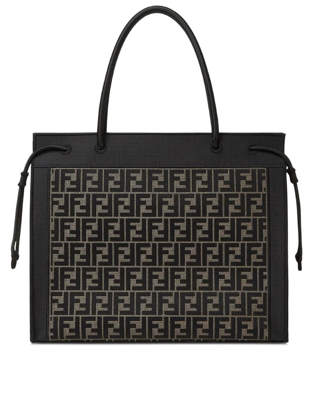 Magic Shopper Large Shopper di Fendi in Black