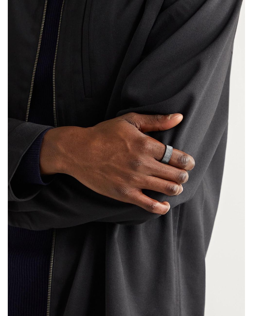 Buccellati Macri Eternelle Blackened Ring for men