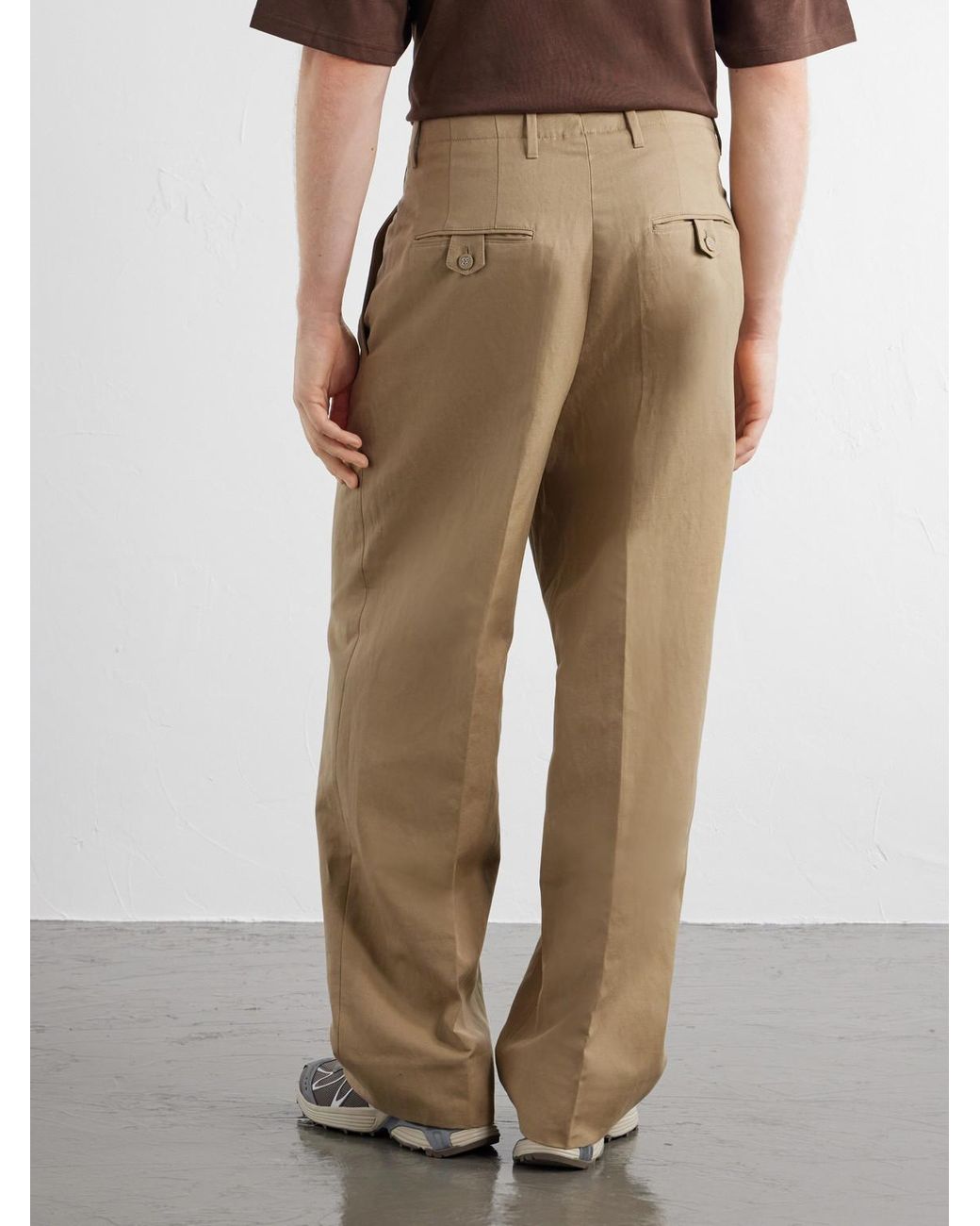 AMI Natural Carrot Straight-Leg Pleated Cotton And Linen-Blend Trousers for men
