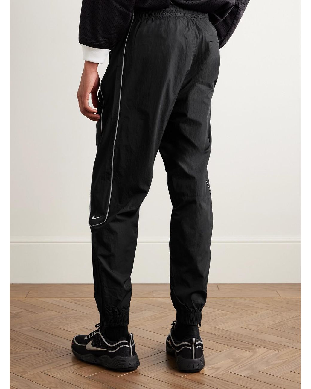 nike sb swoosh black mens track pants