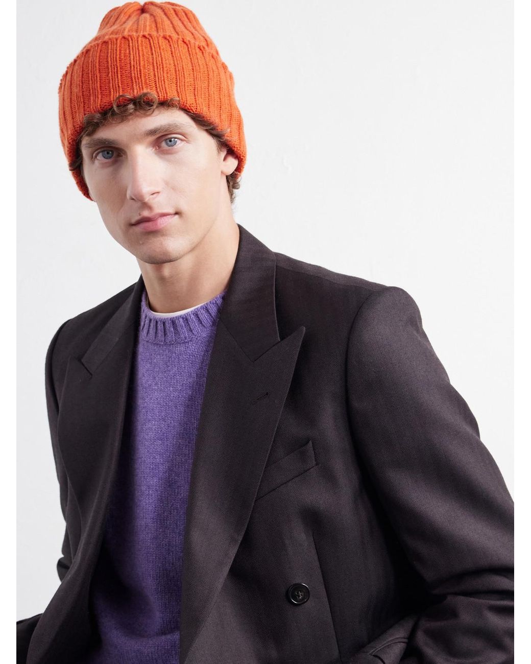Thom Sweeney Red Ribbed Cashmere Beanie for men