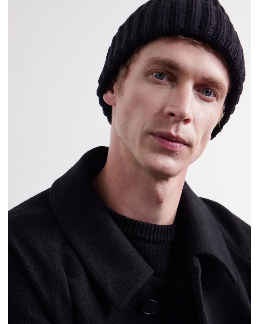 STÒFFA Black Ribbed Cashmere Beanie for men