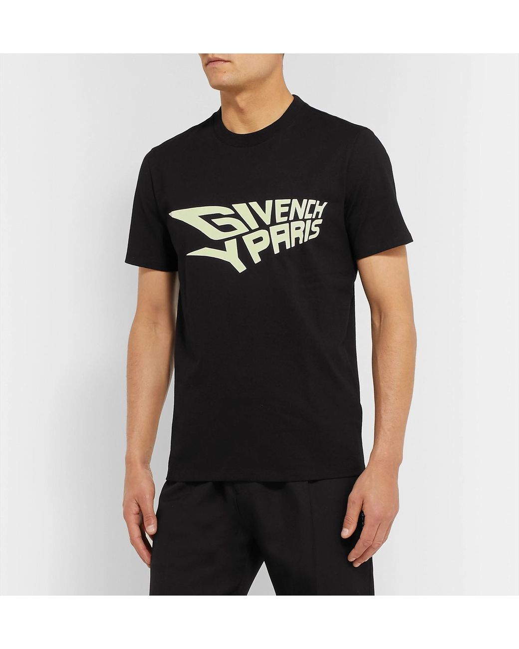 givenchy-black-Glow-in-the-