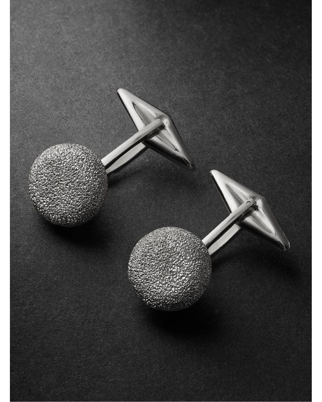 Carolina Bucci Florentine Finish Blackened Cufflinks for men
