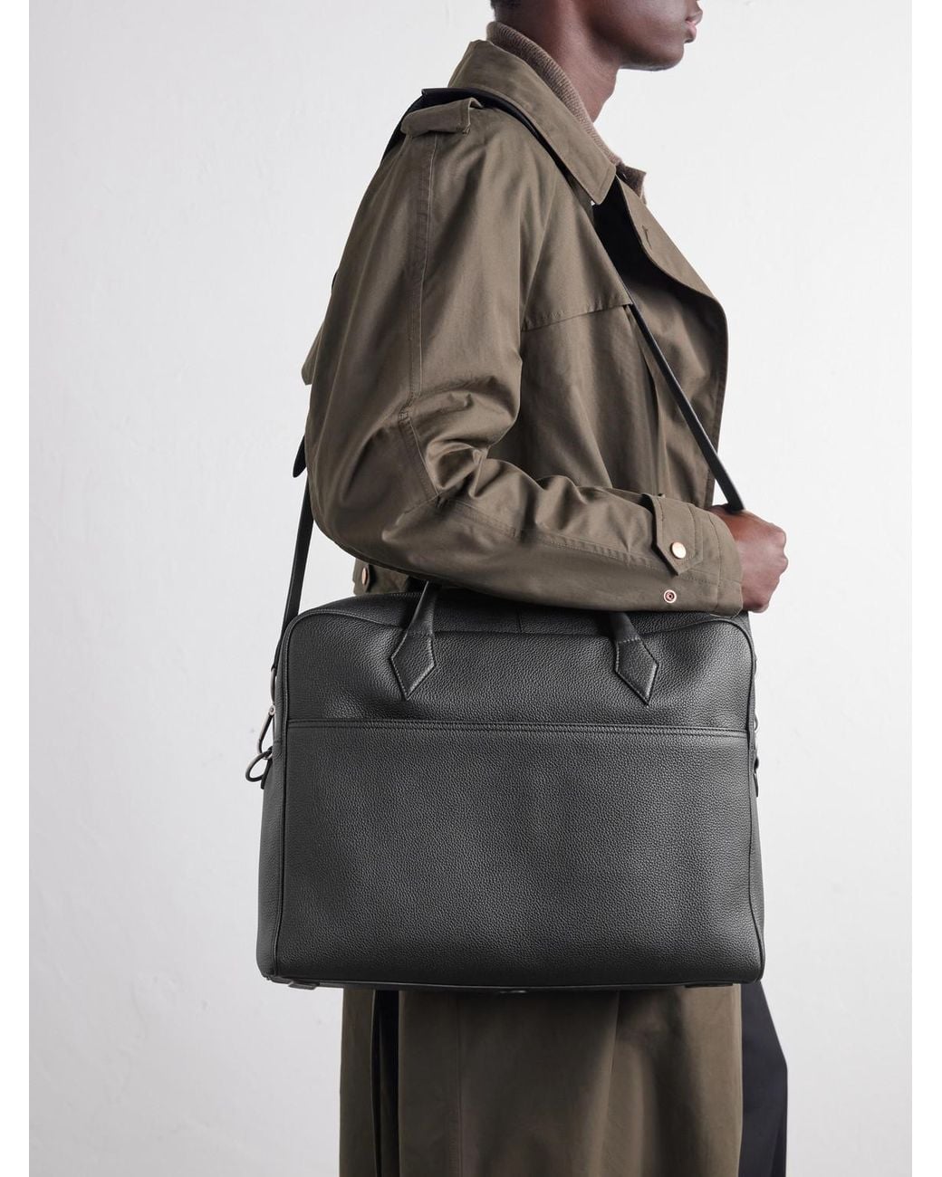 Metier Black Closer All Day Leather Briefcase for men