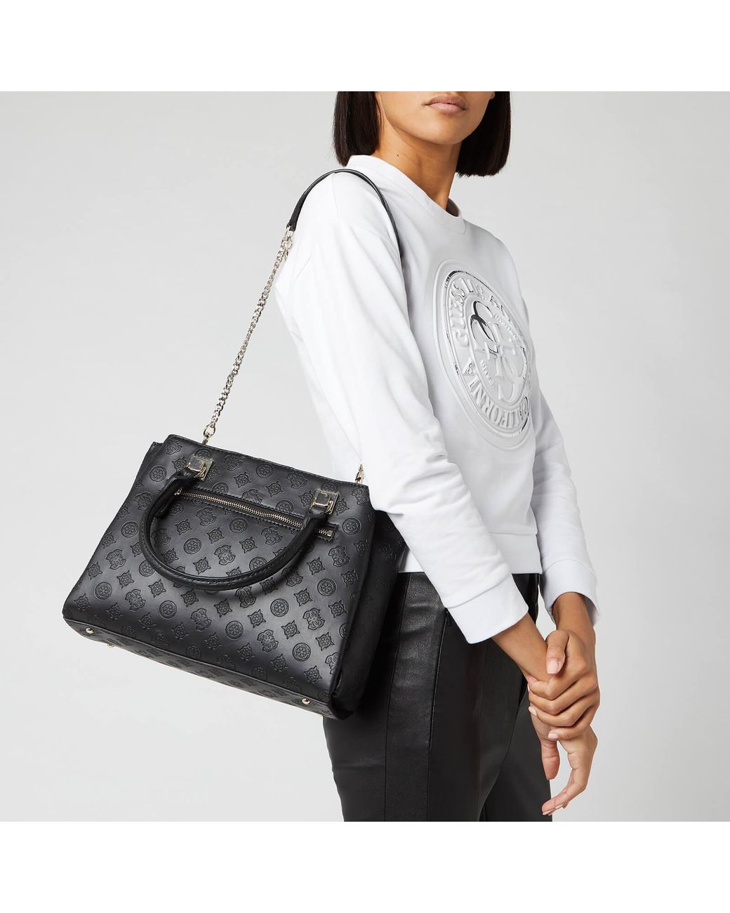 Guess Peony Classic Girlfriend Carryall Bag in Black | Lyst Canada