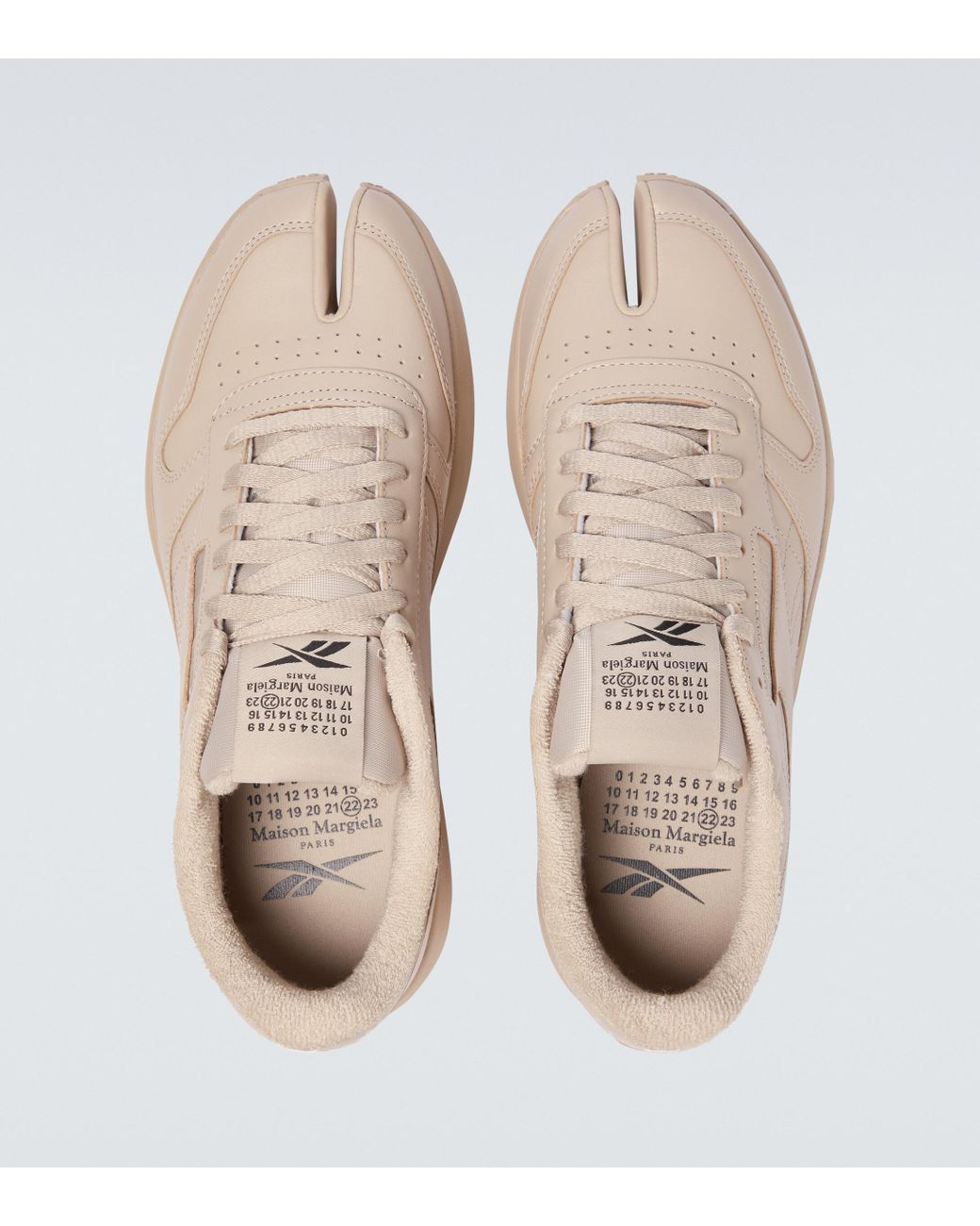 Maison Margiela X Reebok Project 0 Classic Leather Tabi Sneakers in Natural  for Men | Lyst