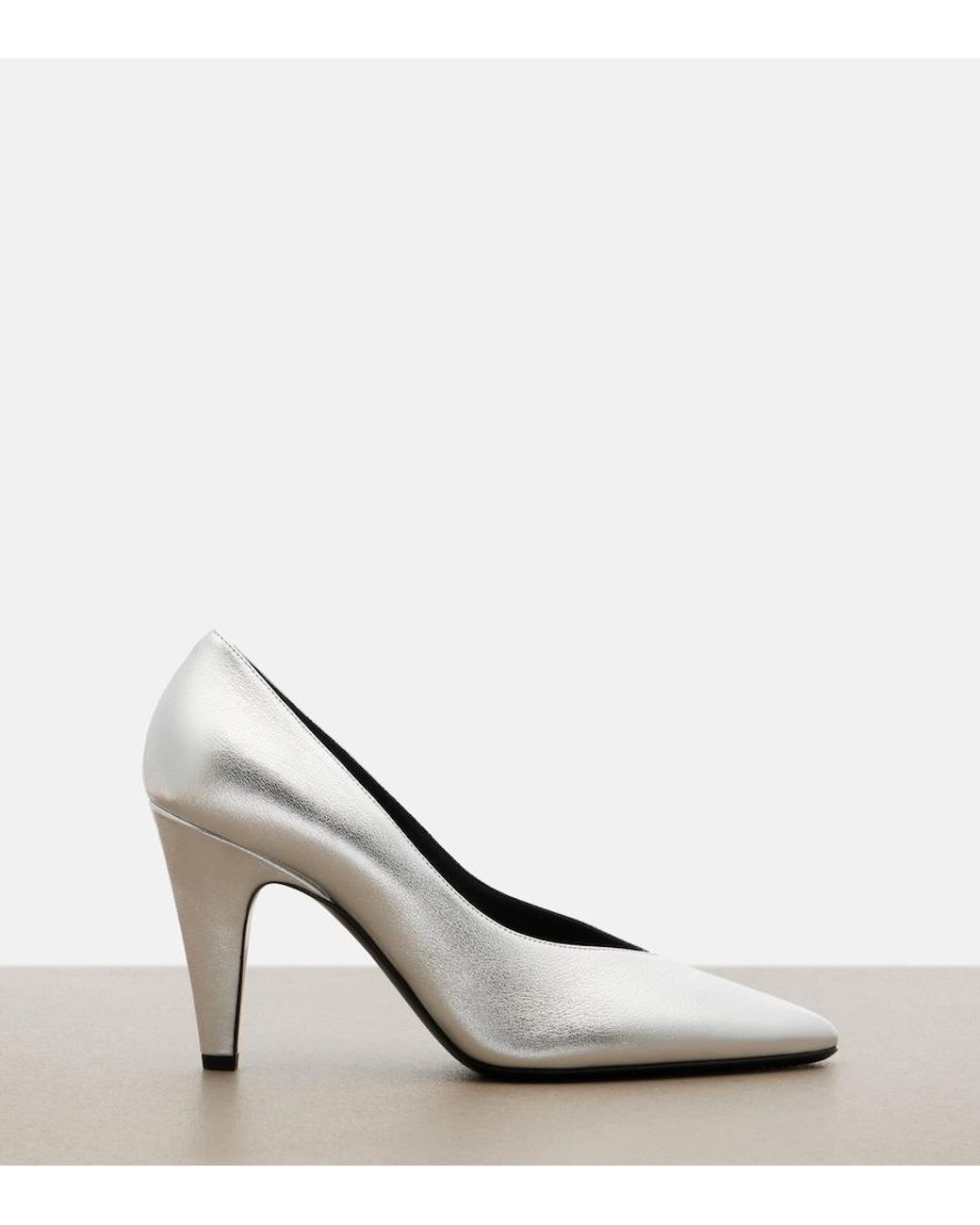 Alaïa White Metallic Leather Pumps