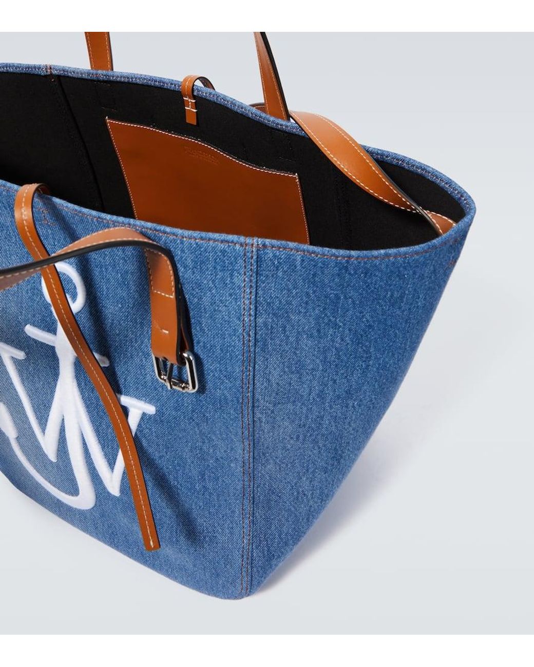 トートバッグ J W ANDERSON Belt Tote Bag Gray HB0243FA0146929 HB0243FA0146 JW Anderson Logo Belt Tote by J.W. Anderson- La Garçonne