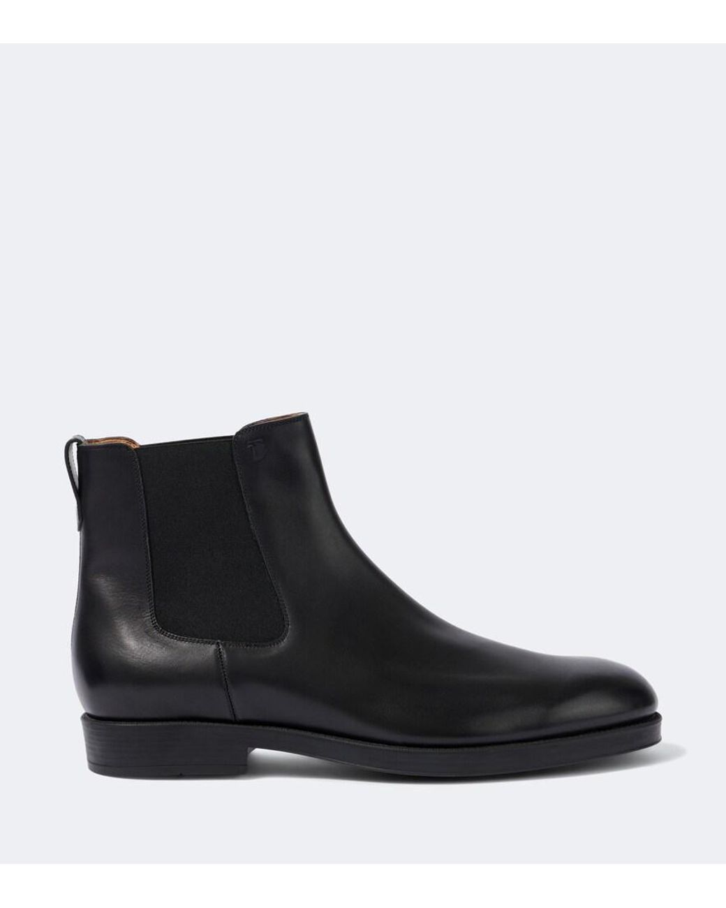 Tod's Black Leather Chelsea Boots for men