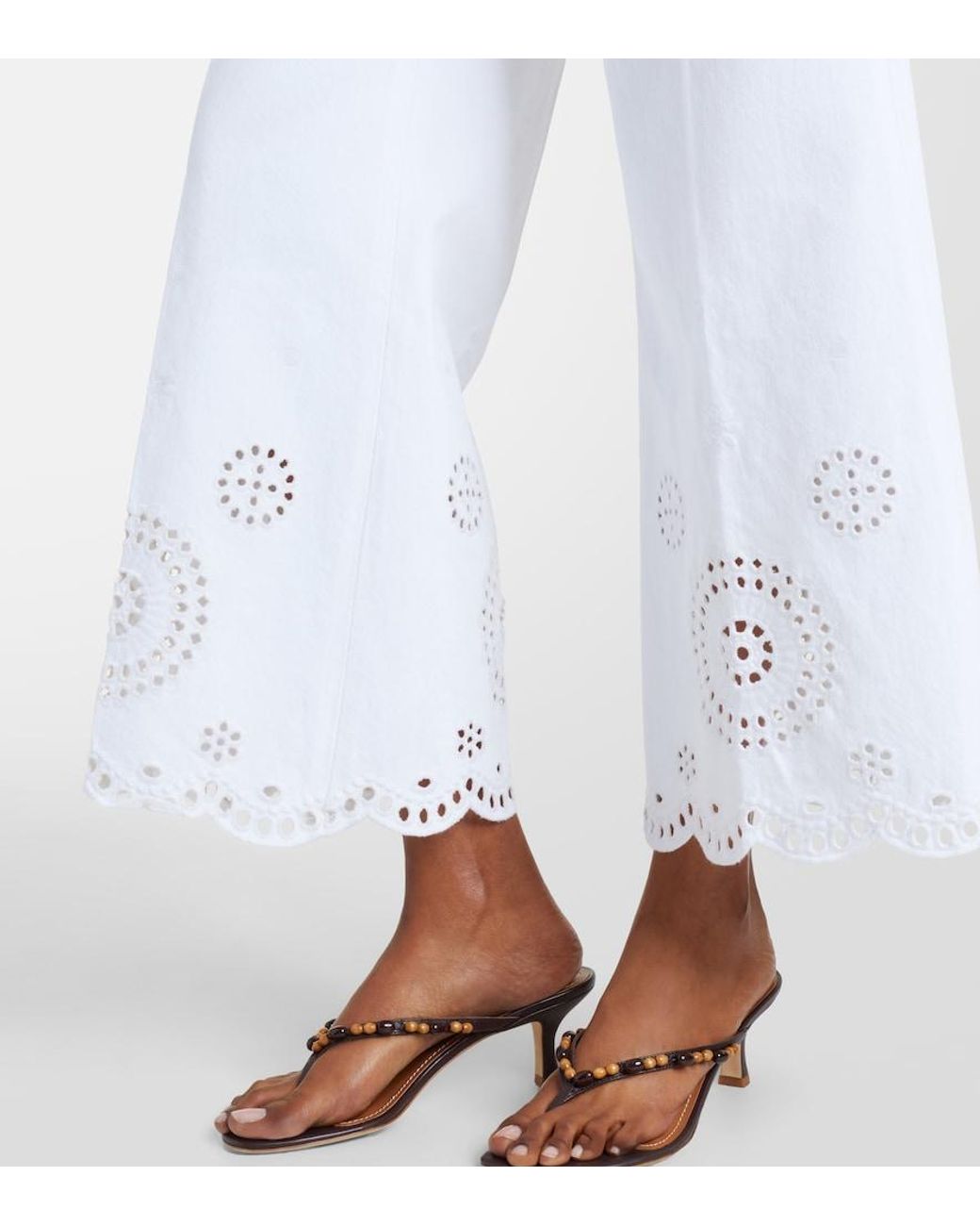 FRAME White The Eyelet Embroidered Flared Jeans