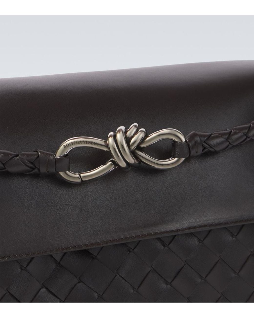 Bottega Veneta Crossbody Bag Andiamo Knot Small Aus Leder in Black für Herren