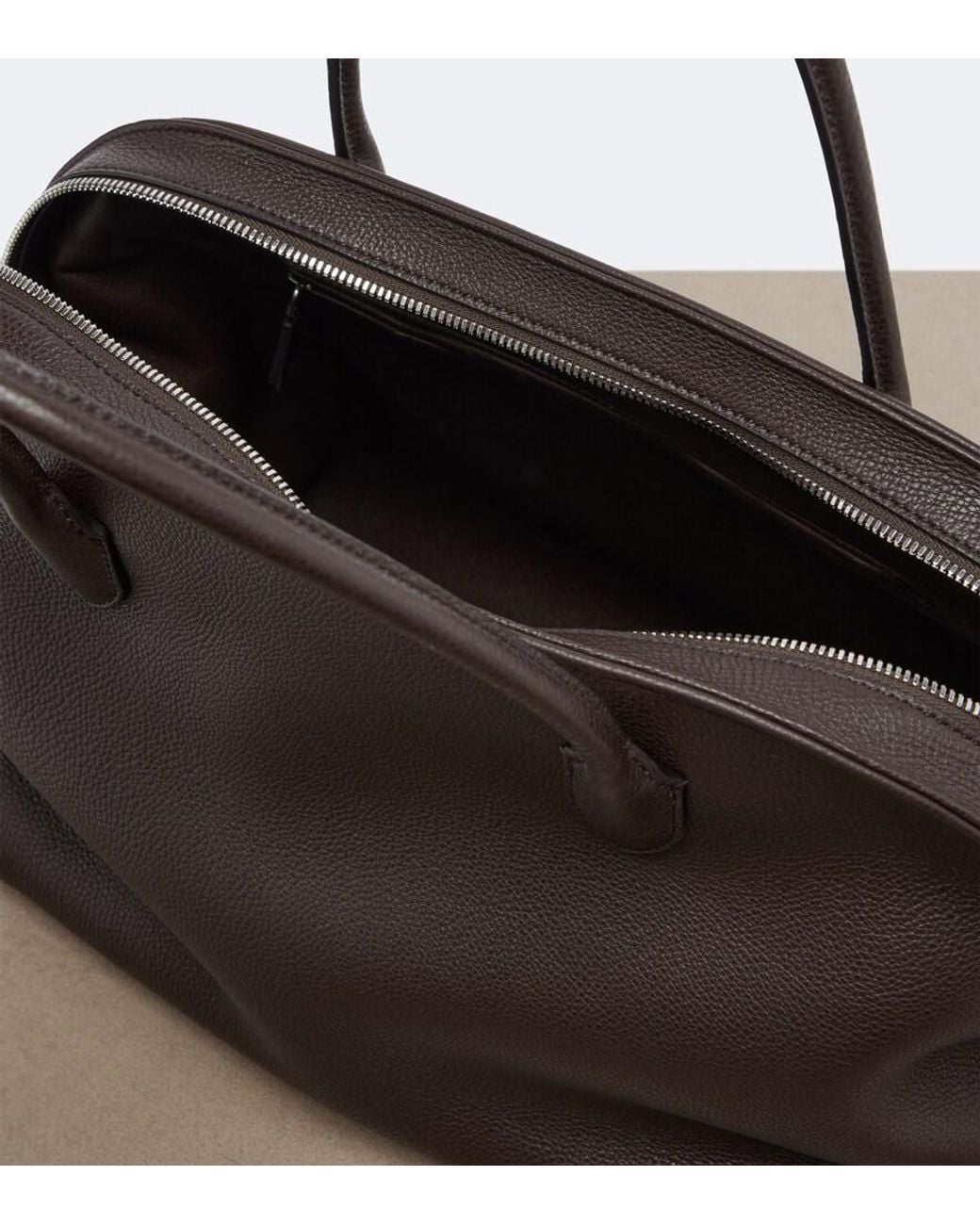 Borsa Agnes 15 di The Row in Black