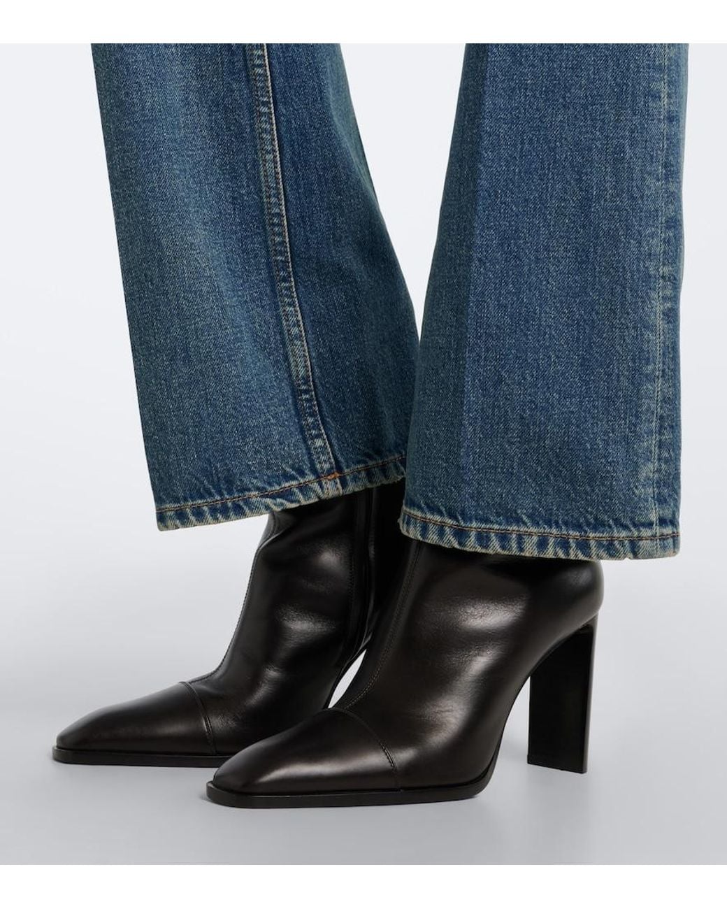 Saint Laurent Black Venetia Leather Ankle Boots