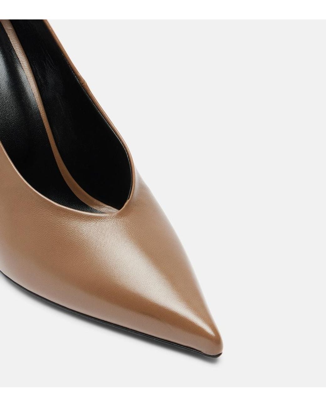 Jude Brown Kiss Leather Pumps