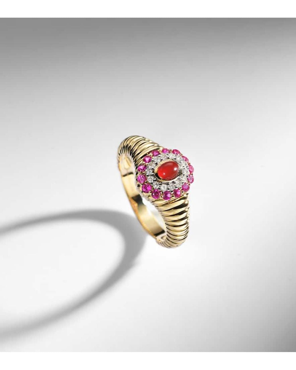 Yvonne Léon White Ring Berlingot Pompadour Baby Aus 9Kt Gelbgold (375/1000) Mit Edelsteinen