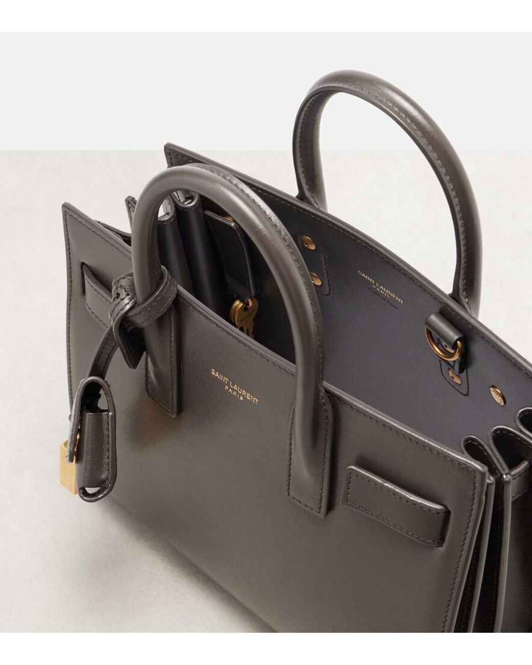 Sac De Jour Nano En Cuir Saint Laurent en coloris Black