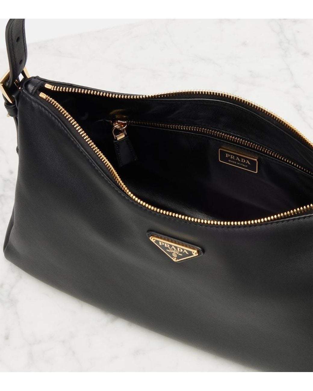 Borsa A Spalla Aimee Large di Prada in Black