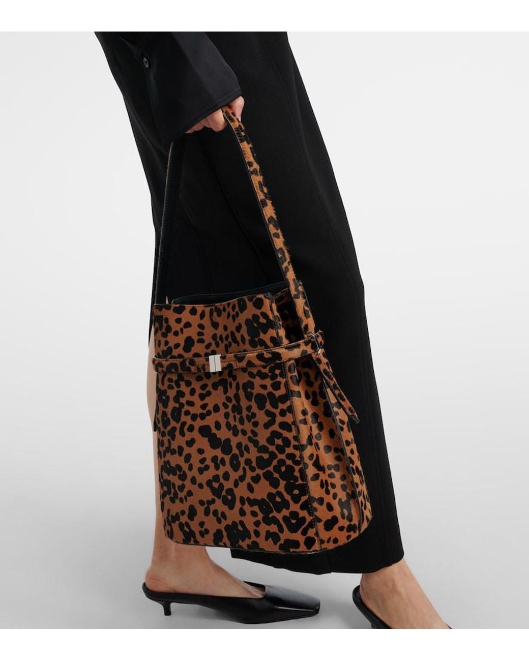 Borsa Day Medium di Totême in Brown