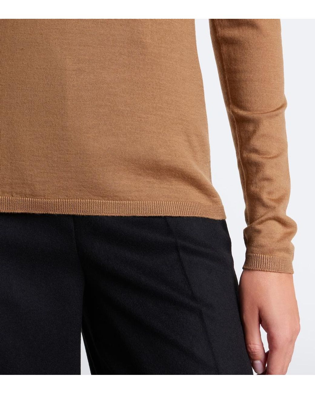 Max Mara Brown Virgin Wool Turtleneck Sweater