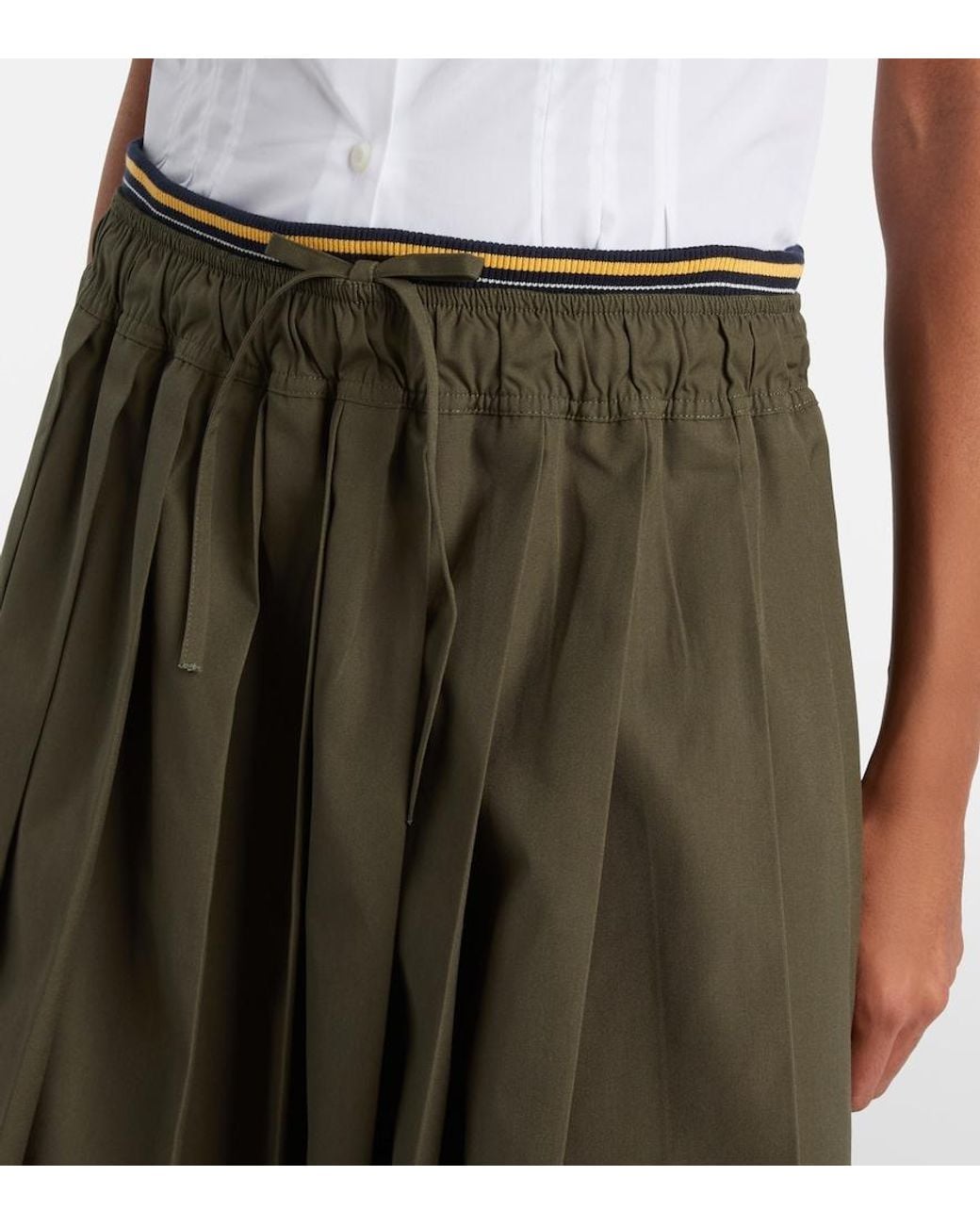 Falda Midi De Popelin Plisada Prada de color Green