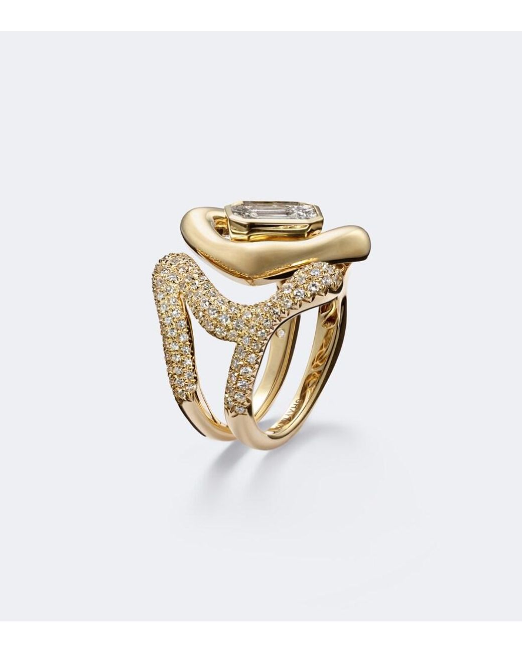 SHAY White Zar 18Kt Ring With Diamonds