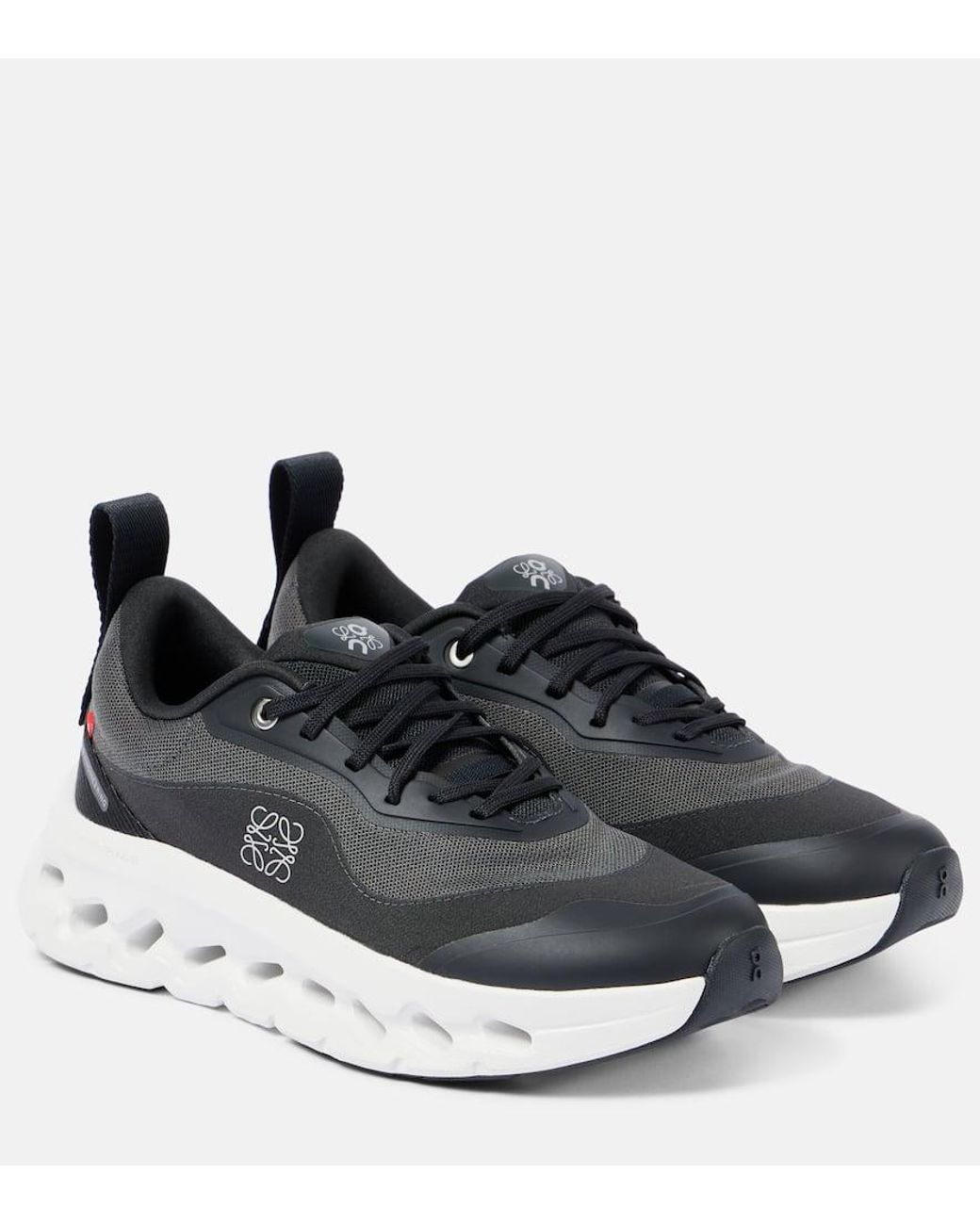loewe-black-X-On-Cloudtilt-20- loewe-black-X-On-Cloudtilt-20-