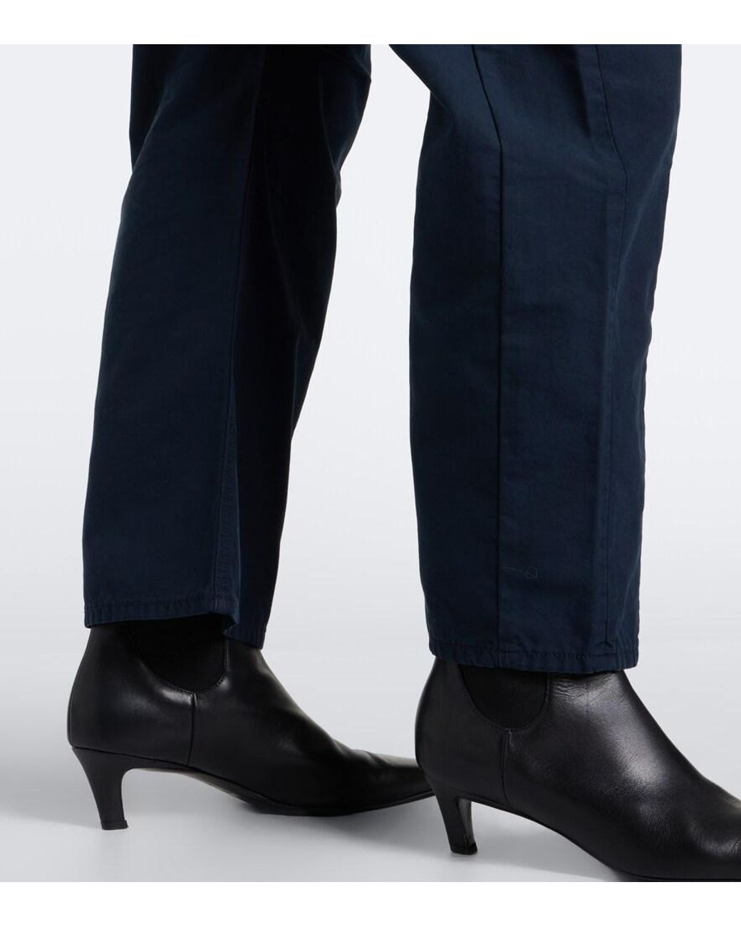 Veronica Beard Blue Sloan Barrel-Leg Jeans