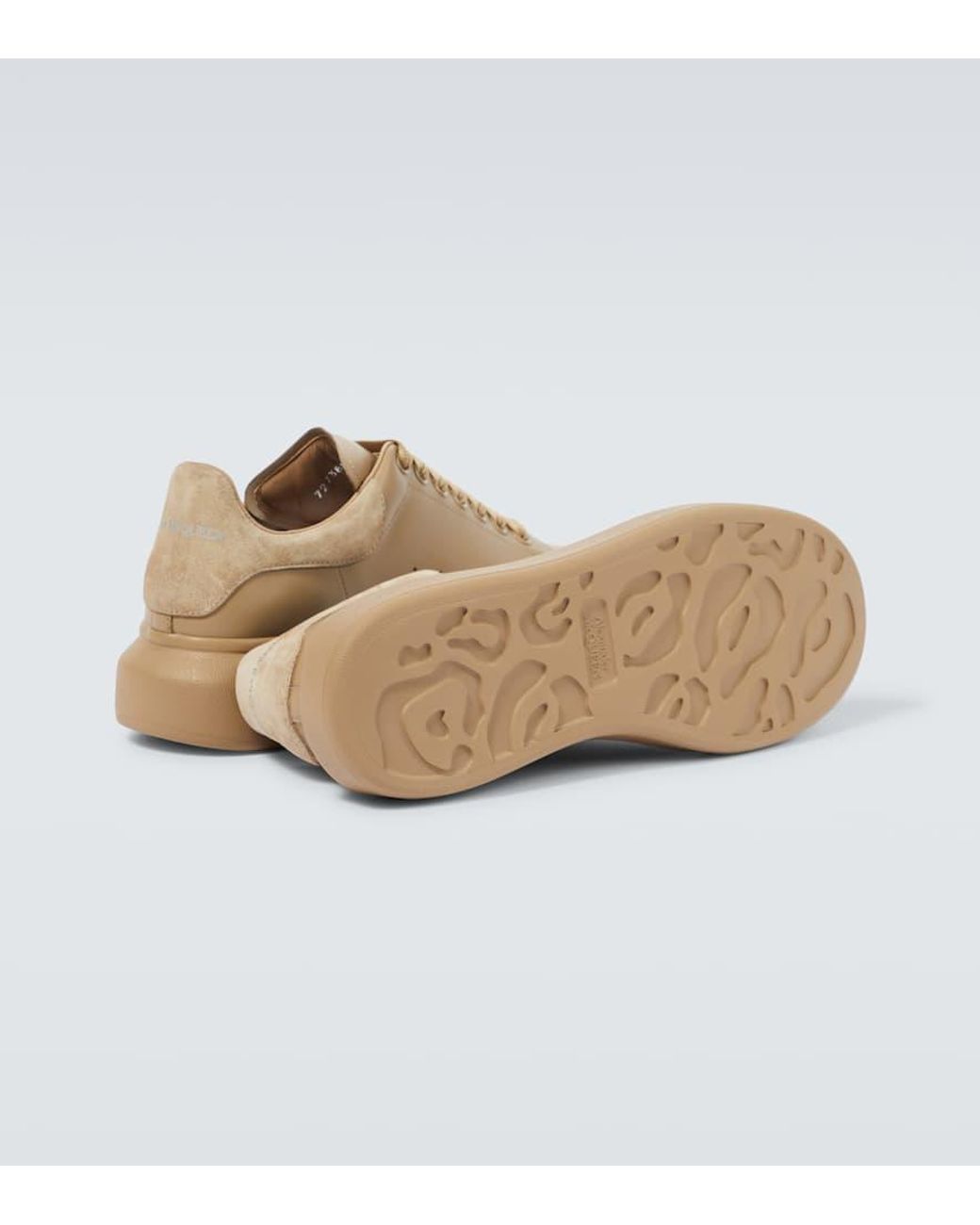 スニーカー ALEXANDER McQUEEN OVERSIZE SNEAKERS IN METHOD LEATHER McQueen Oversized Leather Sneakers in Natural for Men | Lyst