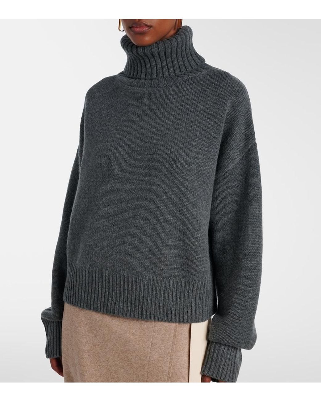 Extreme Cashmere Gray N°434 Crop Xtra Turtleneck Sweater