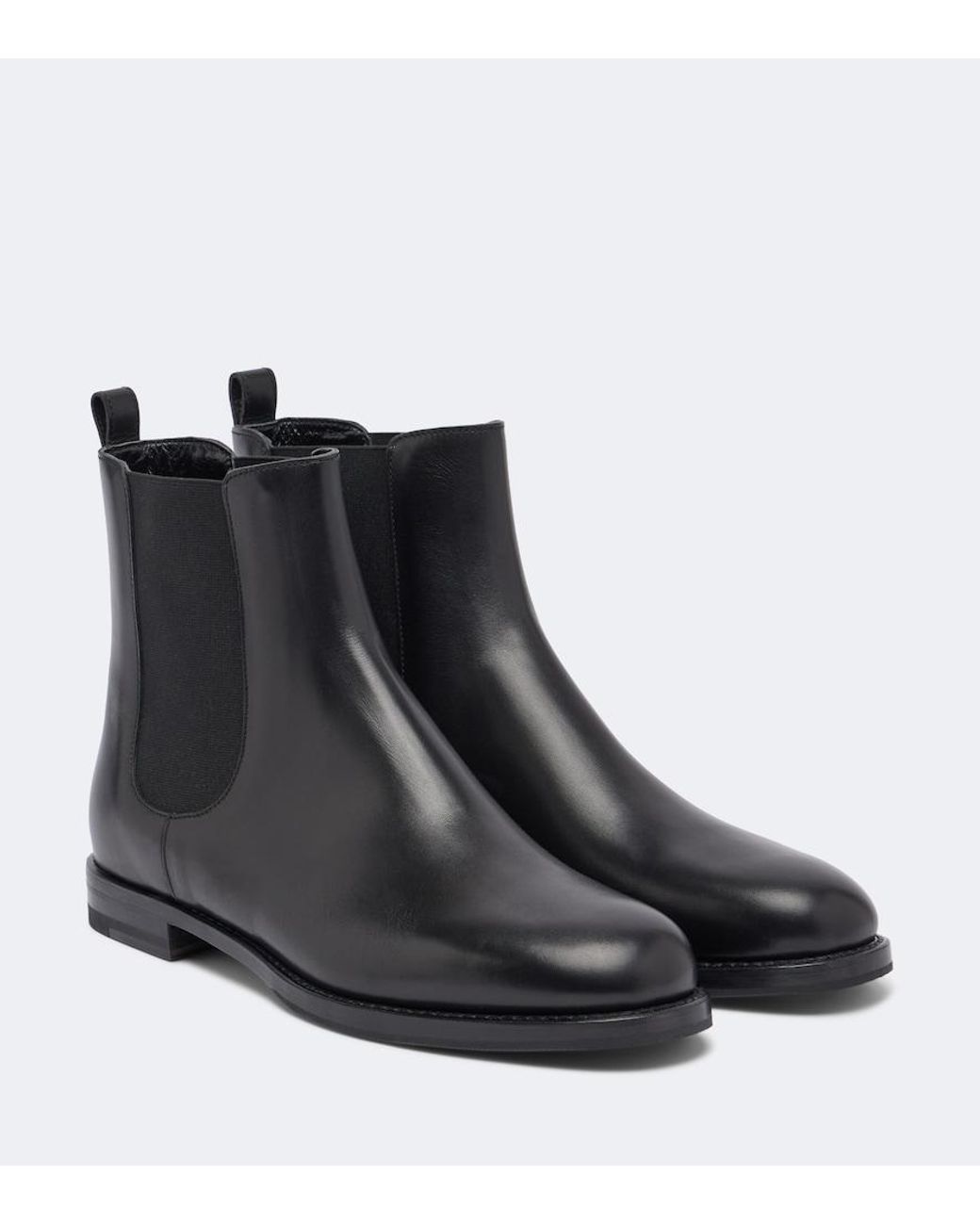 Manolo Blahnik Black Chelsa Leather Chelsea Boots