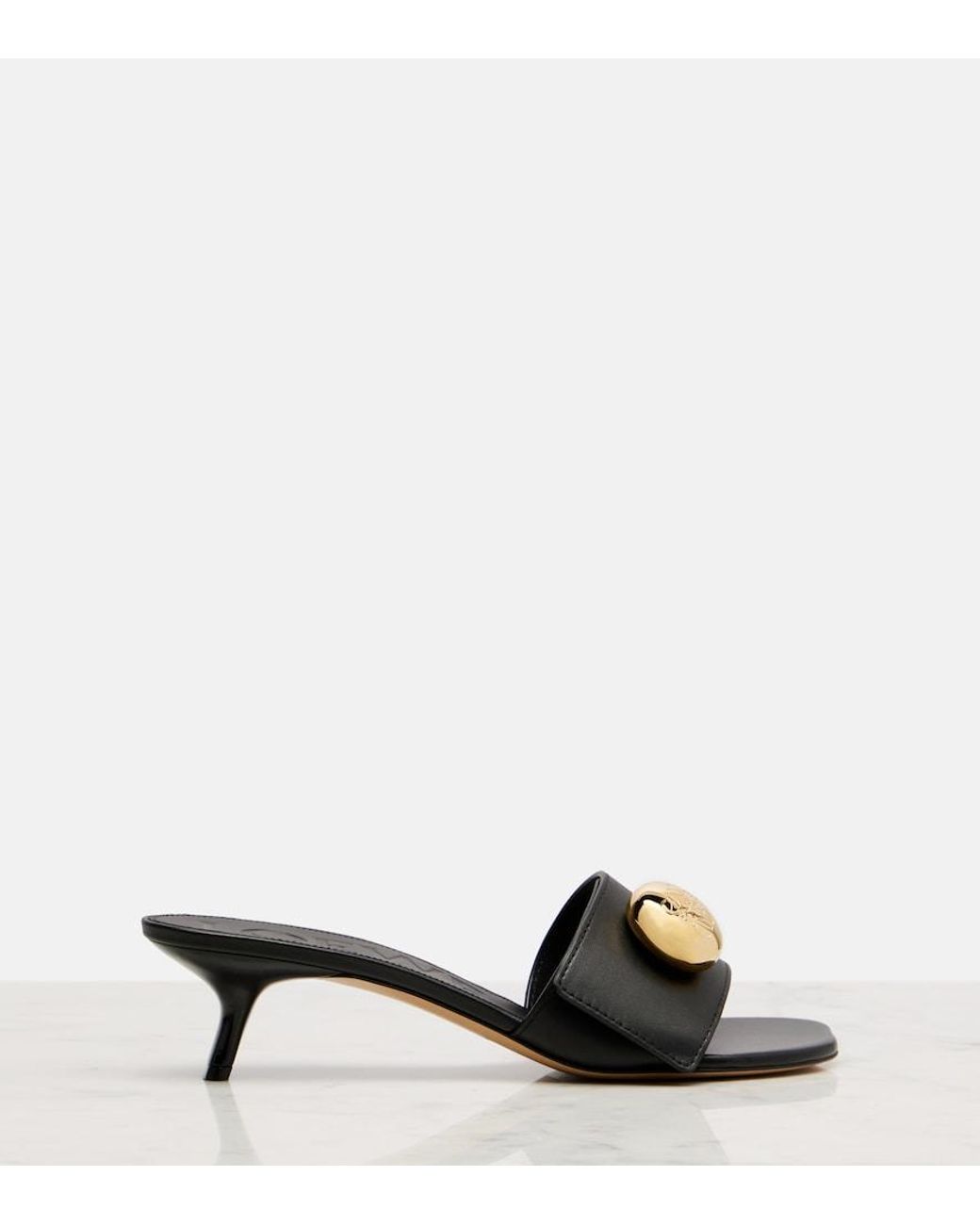 Mules Pebble 45 di Loewe in Black