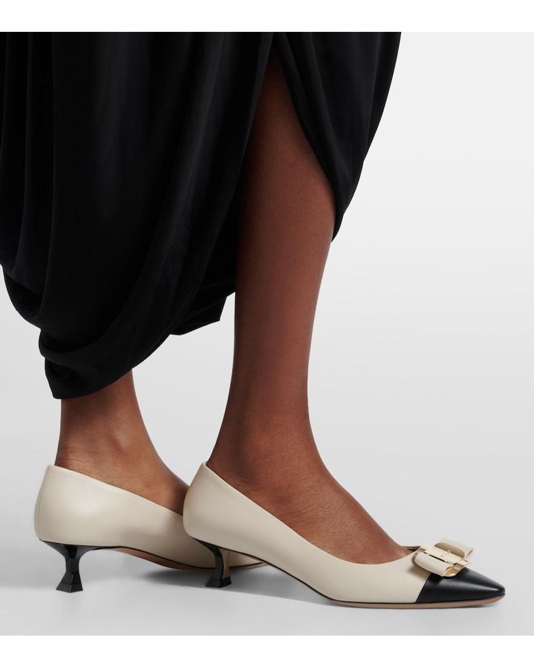 Ferragamo Natural Zelma Bow-Detail Leather Pumps
