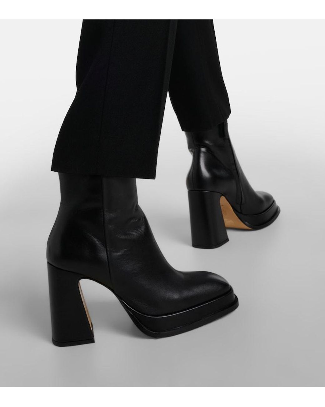 Souliers Martinez Black Nova Chueca Leather Ankle Boots