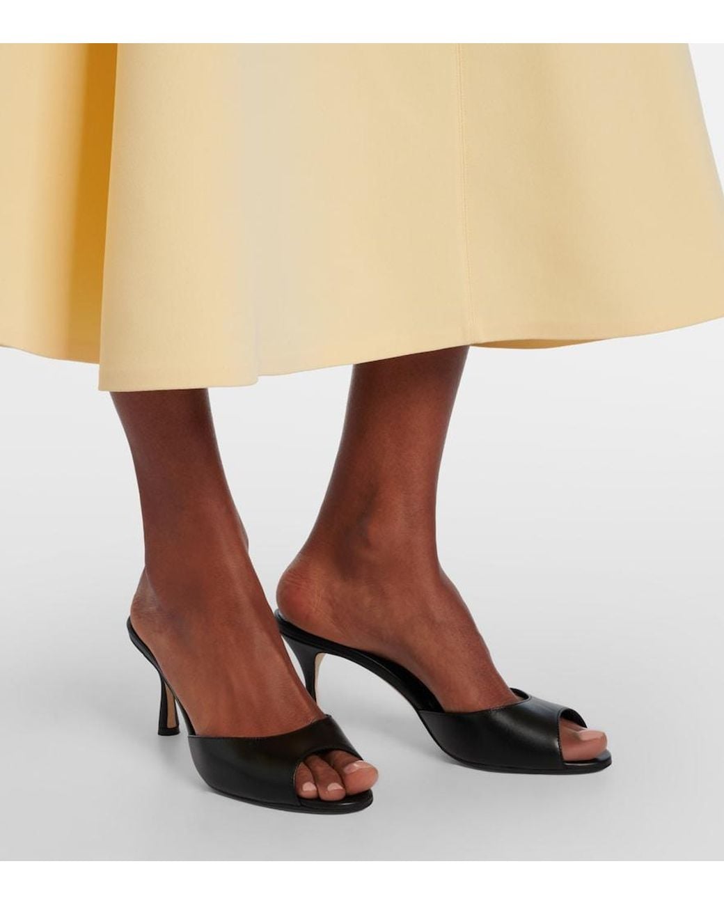 Manolo Blahnik Black Jada 70 Leather Mules