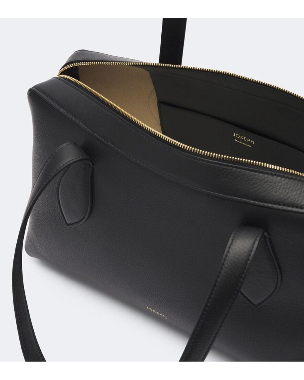 Borsa A Spalla Loaf Medium di Joseph in Black
