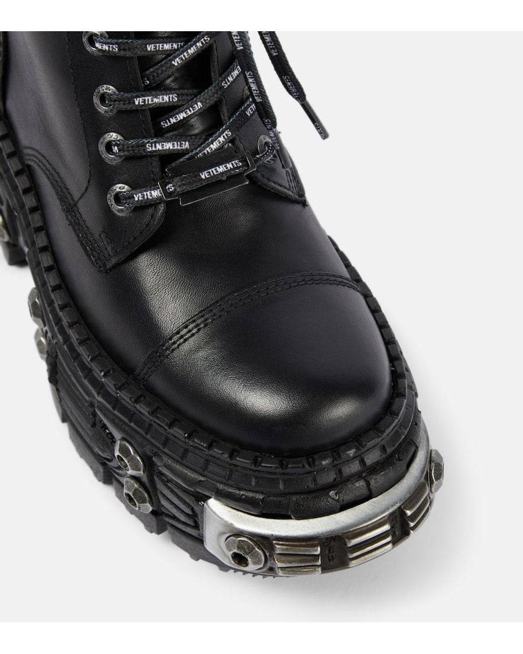 vetements-black-Destroyer-