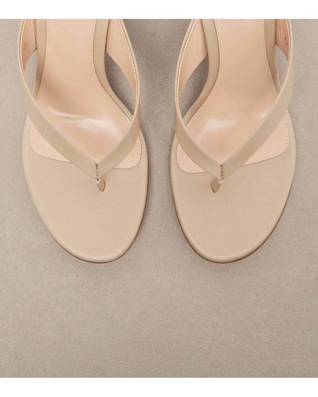 Gianvito Rossi Natural Sofia Leather Thong Sandals