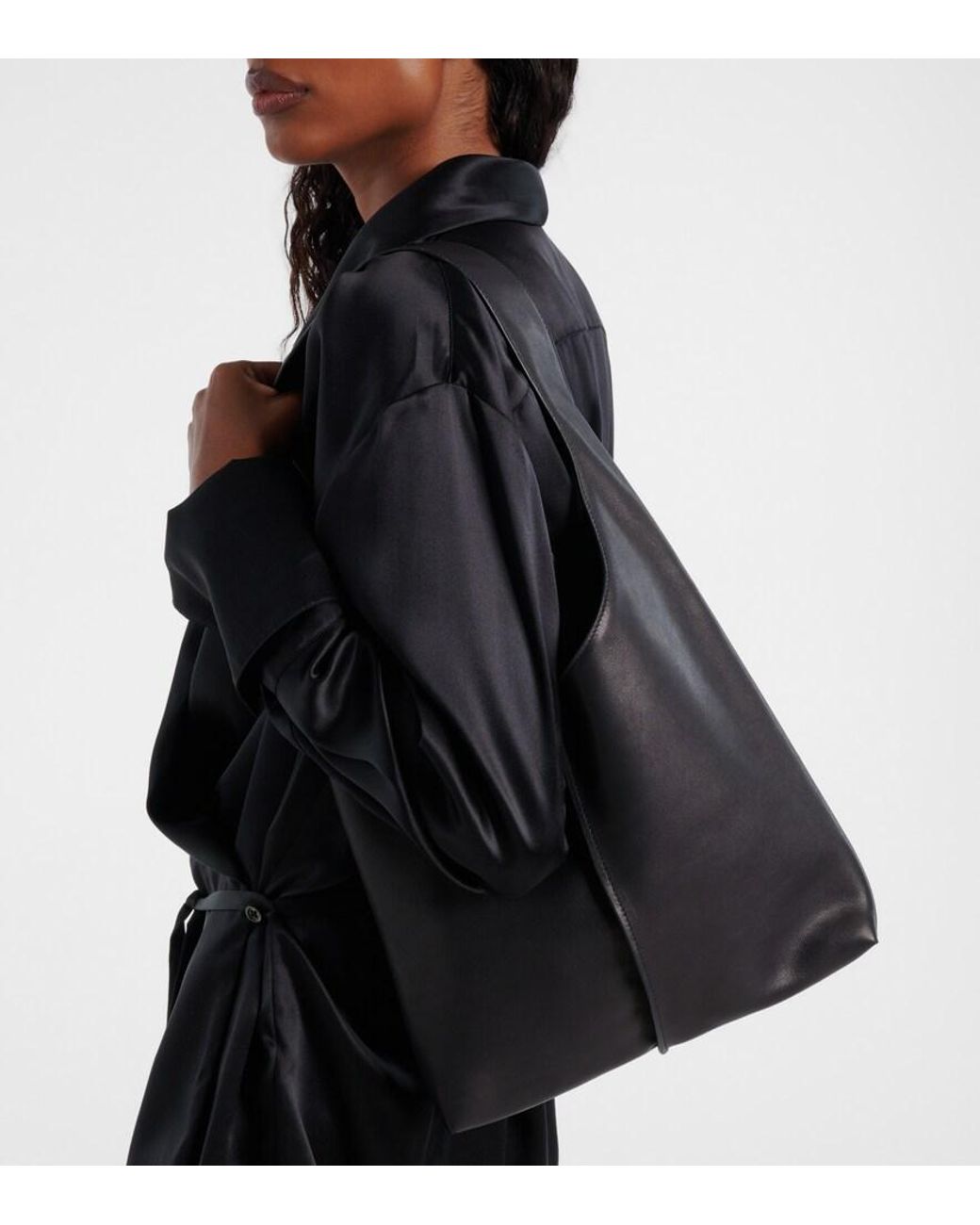 The Row Black Schultertasche Bindle Small Aus Leder