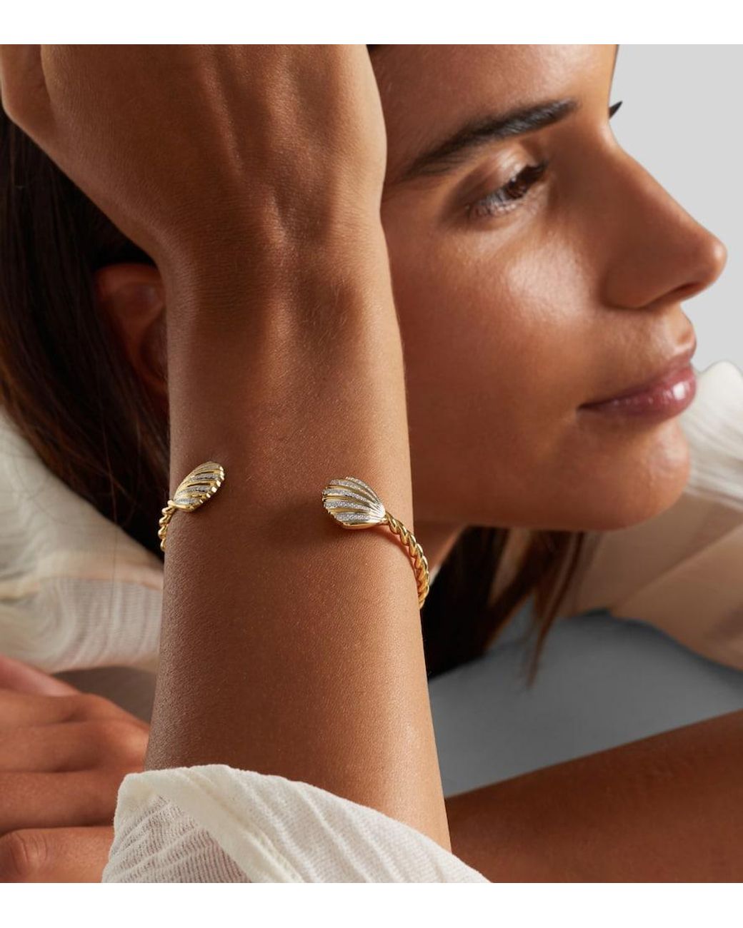 Yvonne Léon White Armreif Jonc Coquillage Aus 18Kt Gelbgold (750/1000) Mit Diamanten