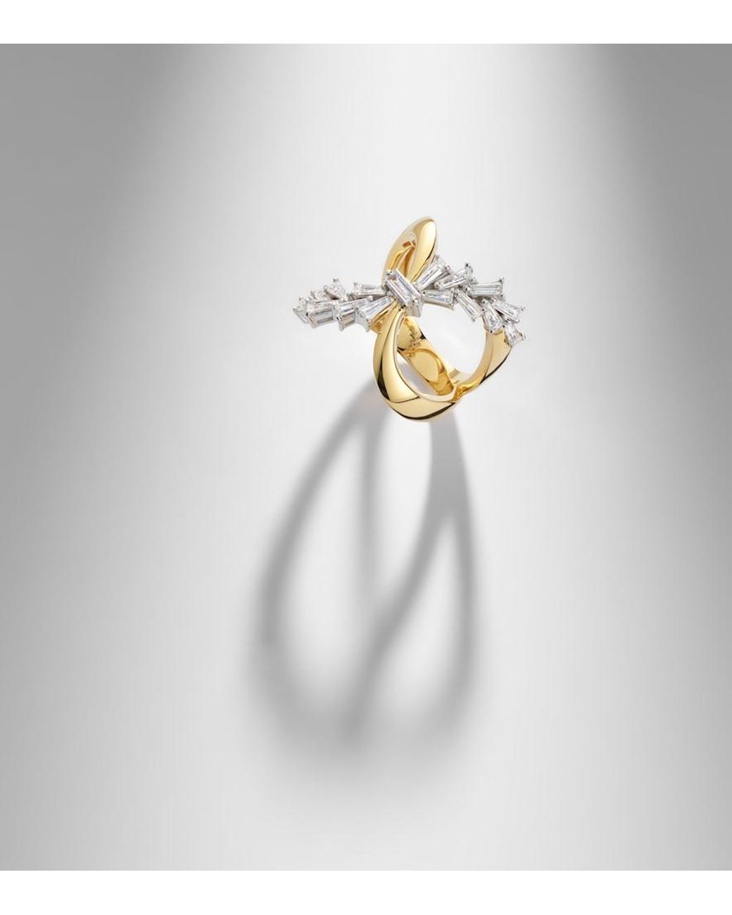 YEPREM White Golden Strada 18Kt And Ring With Diamonds