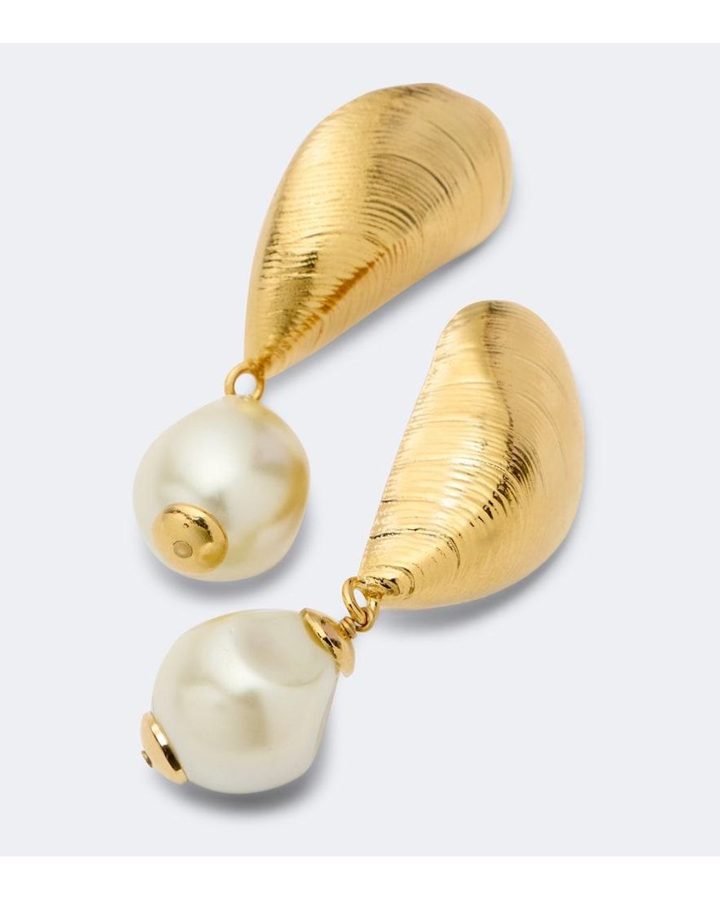 Oscar de la Renta White Mussel Embellished Clip-On Drop Earrings
