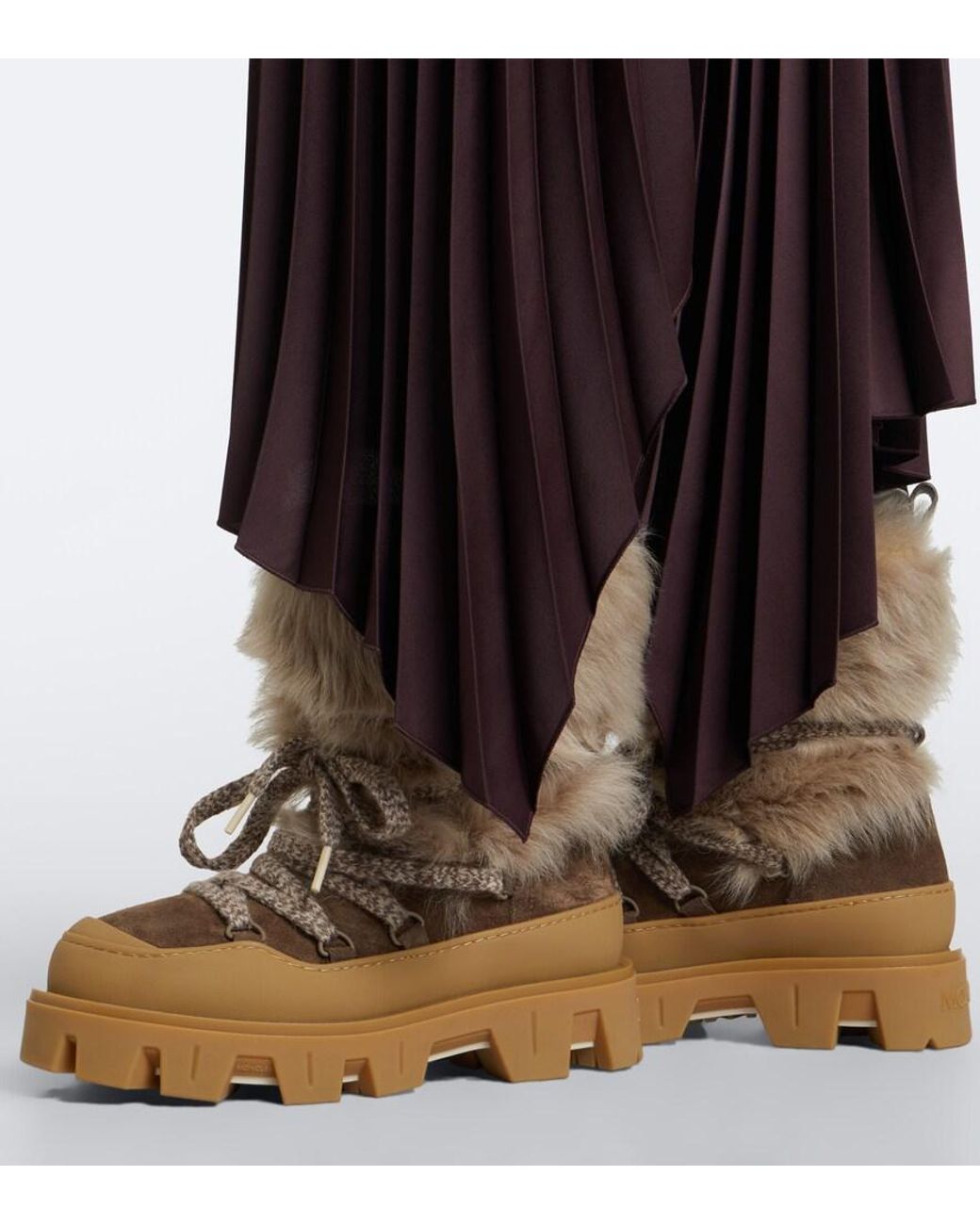 Moncler Natural Peak Apres Shearling Snow Boots