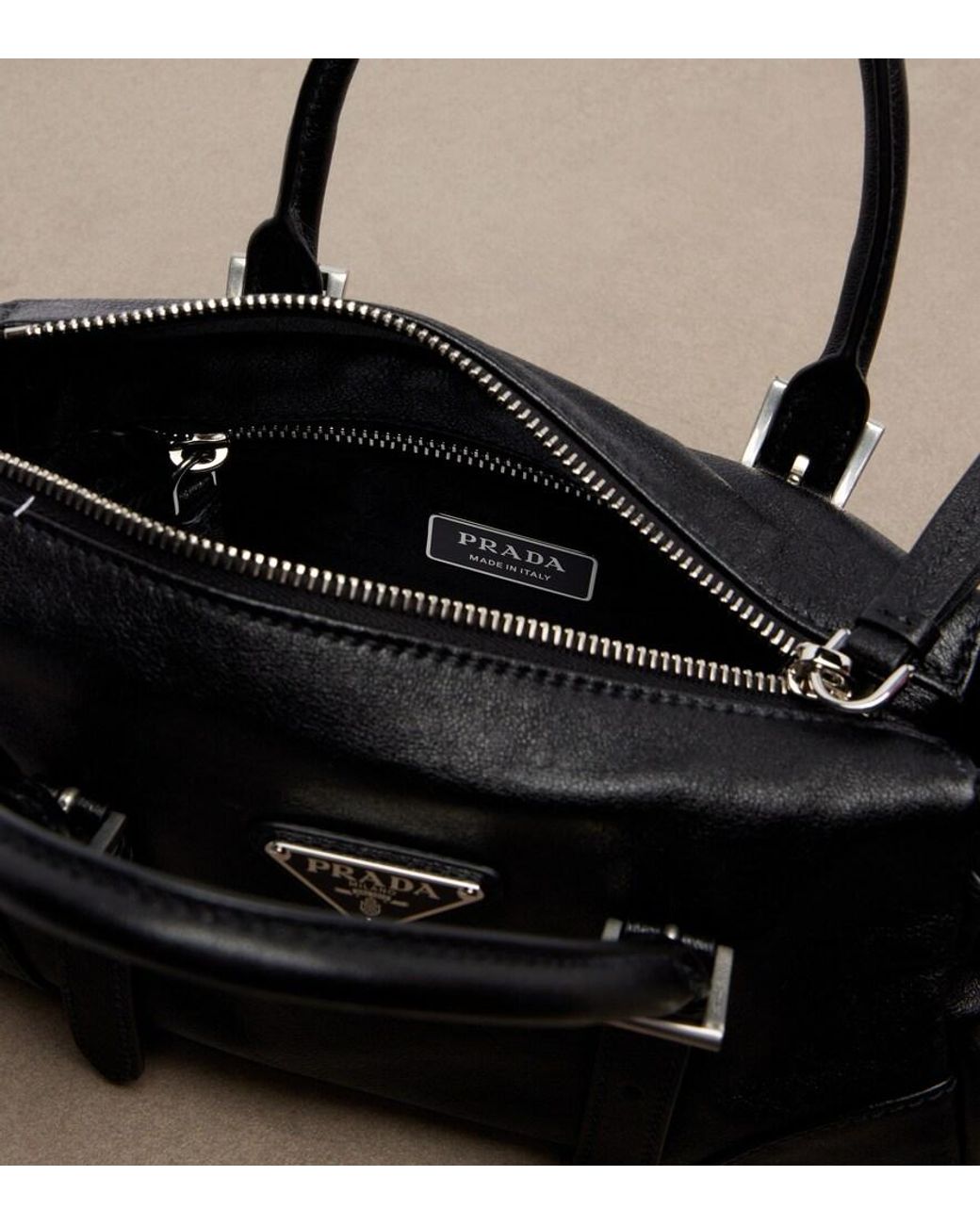 Borsa Bonnie Small di Prada in Black