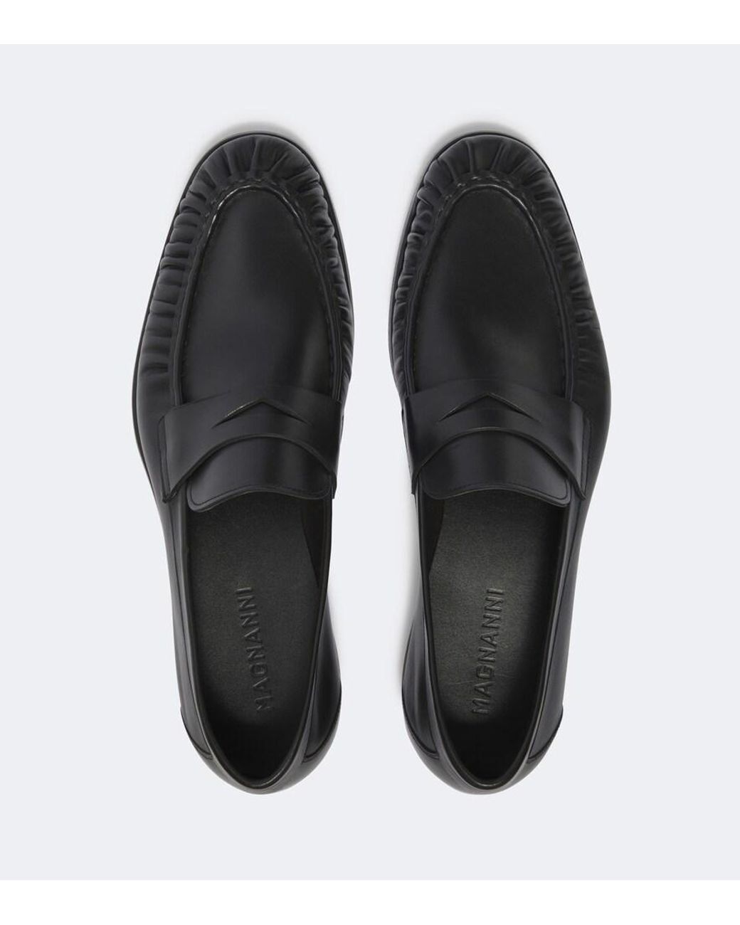 Magnanni Shoes Black Leather Penny Loafers for men