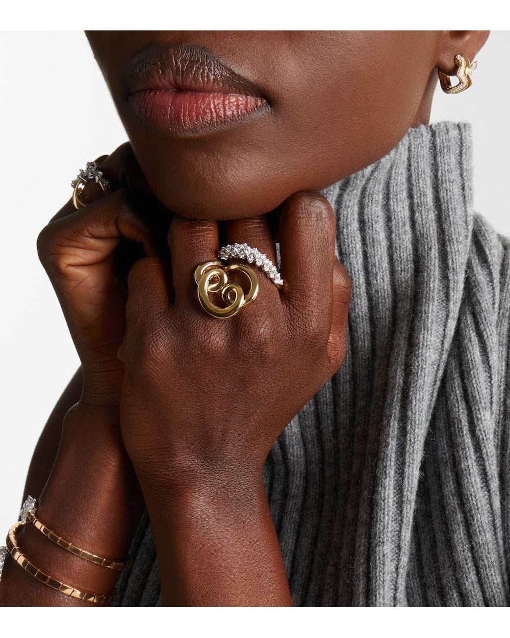 YEPREM White 18Kt Ring With Diamonds