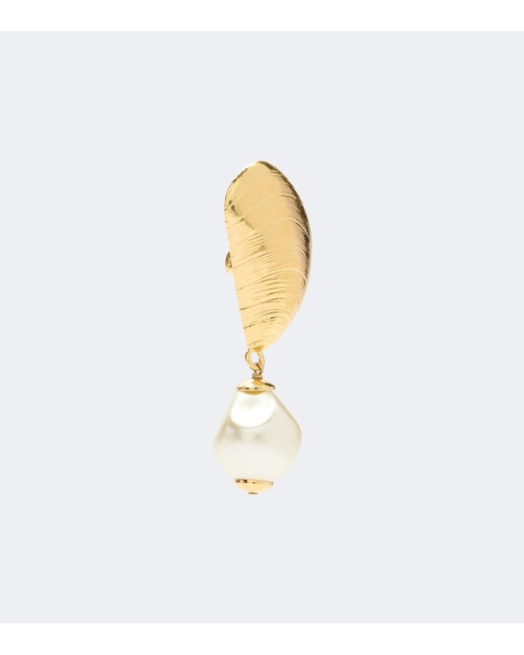 Oscar de la Renta White Mussel Embellished Clip-On Drop Earrings