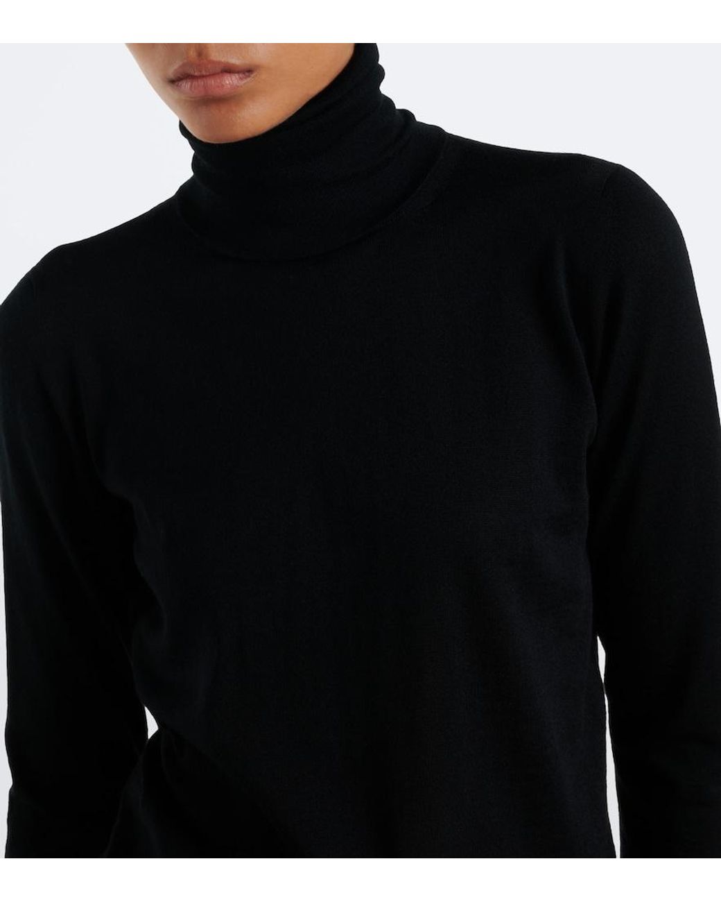 Max Mara Black Virgin Wool Turtleneck Sweater